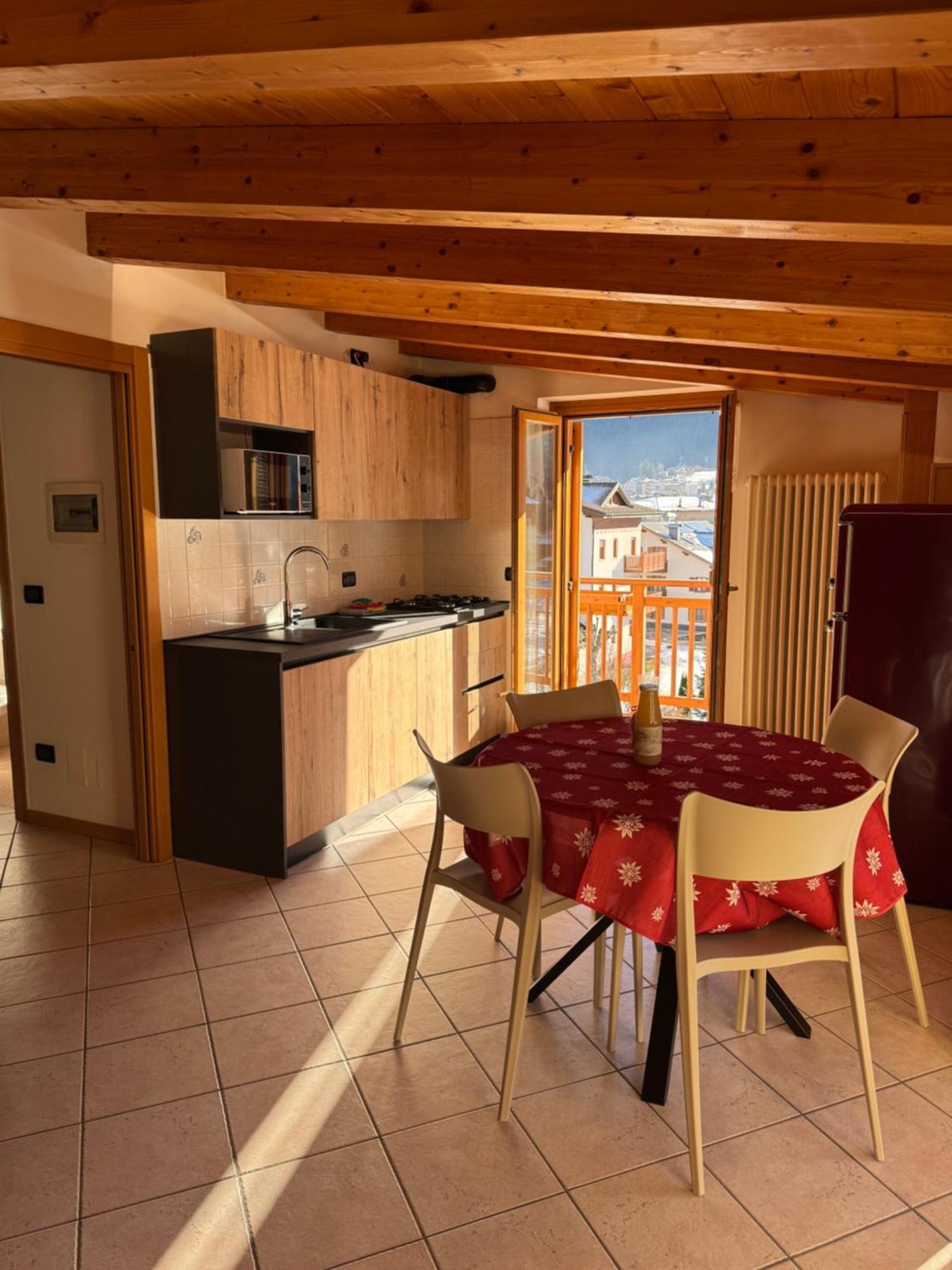 Bilocale Baciato Dal Sole Apartment อันดาโล ภายนอก รูปภาพ
